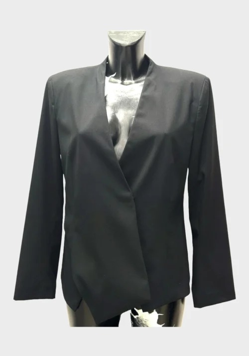 Giacca Nera Elegante Donna - Taglio Asimmetrico Giacca Nera Elegante Donna - Taglio Asimmetrico Foto 1