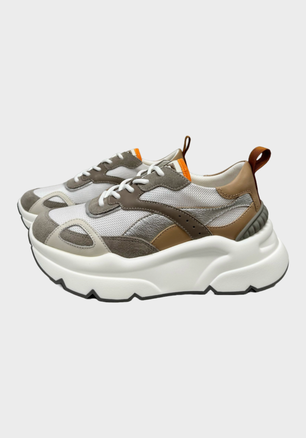 Sneakers Chunky Multimateriale con Suola Oversize Foto 5