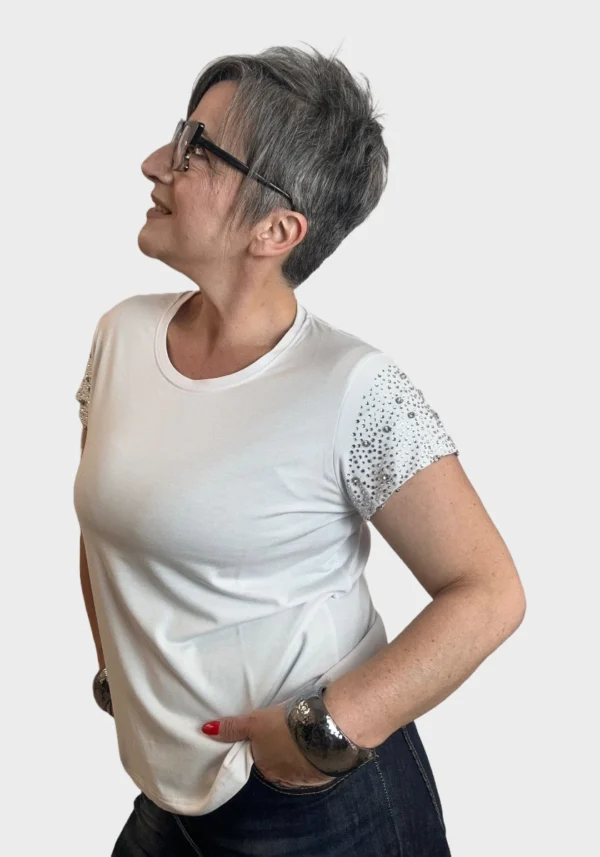 T-shirt fucsia con applicazioni Foto 3 T-shirt Bianca con Applicazioni