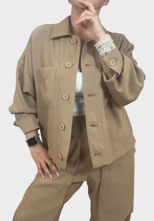 Giacca Cammello Oversize con Bottoni