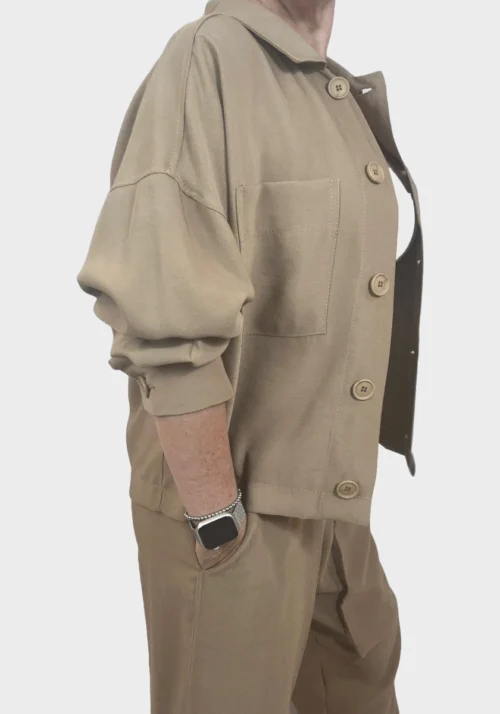 Giacca Cammello Oversize con Bottoni