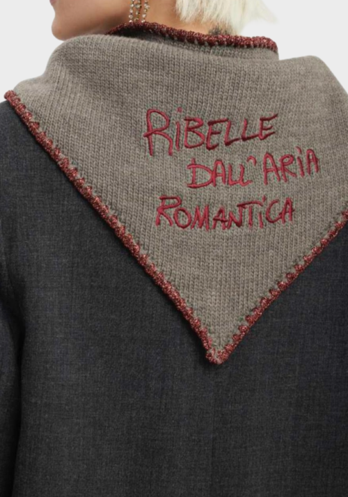 Scaldacollo in Maglia Ricamato